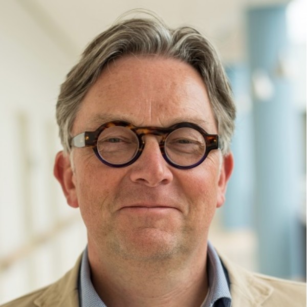 Prof. dr. T. van Laar